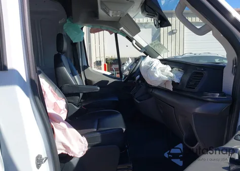 2024 Ford Transit-250 z USA, uszkodzony, nr VIN 1FTBR1C85RKB80020